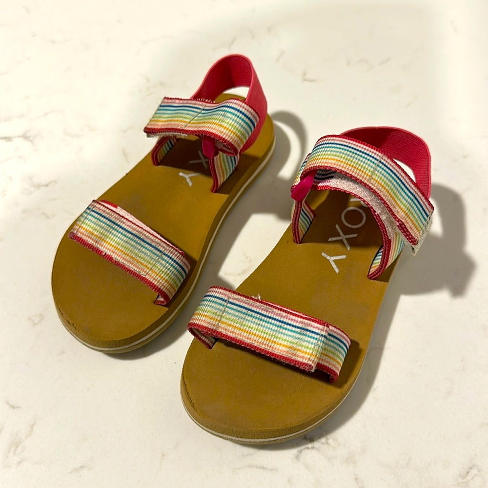 Roxy rainbow sandals